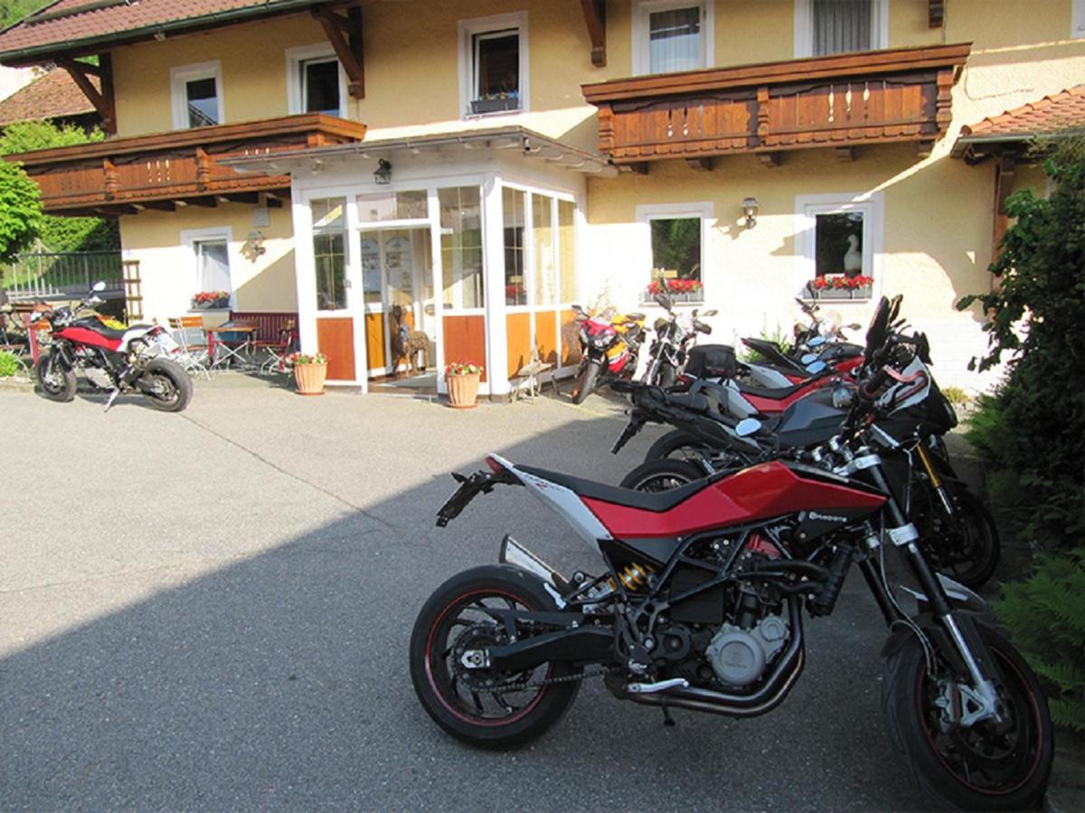 Landgasthof-Hotel Zum Anleitner Rattenberg エクステリア 写真