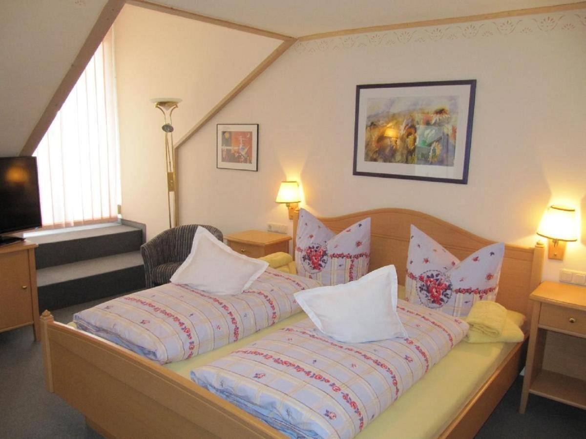 Landgasthof-Hotel Zum Anleitner Rattenberg エクステリア 写真